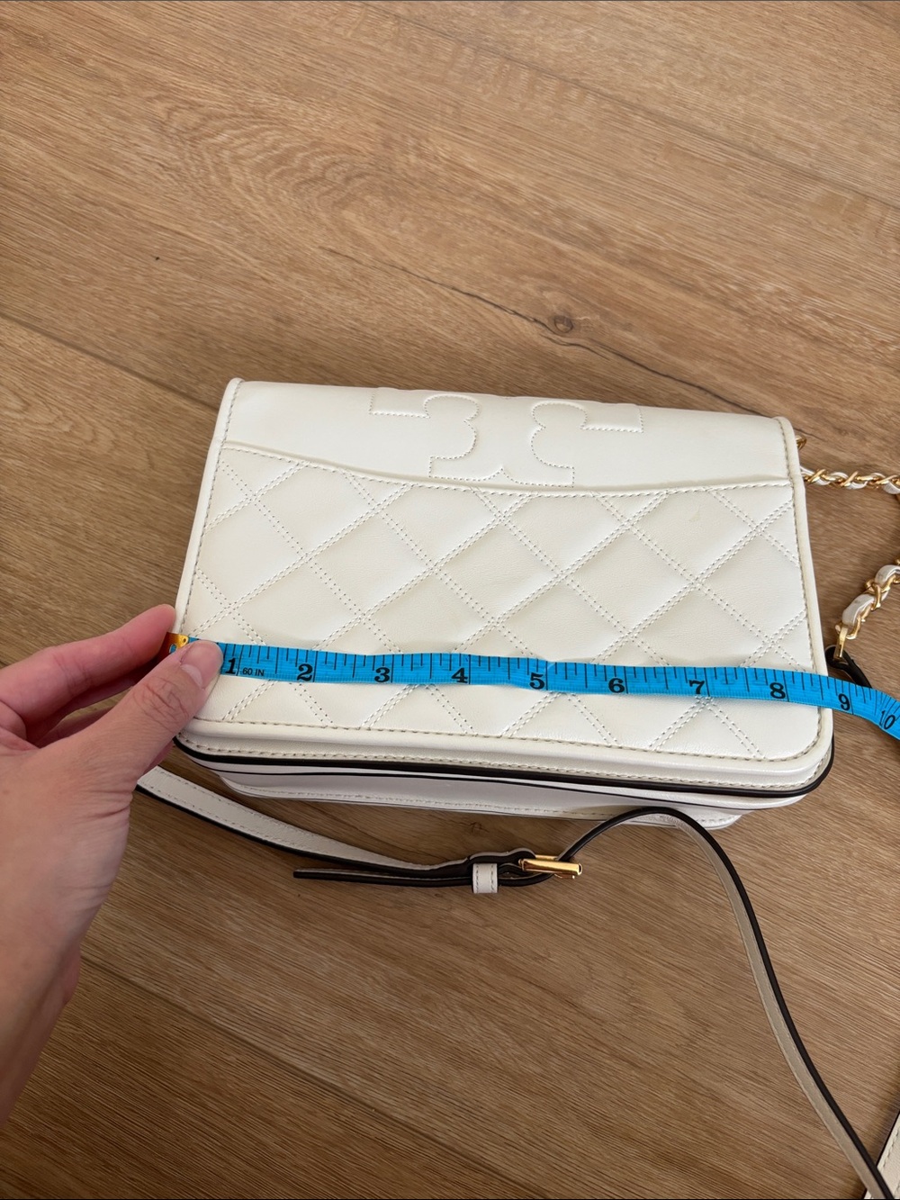 Tory Burch Ivory Quilted Leather Crossbody with Gold Chain - Picture 9 of 12